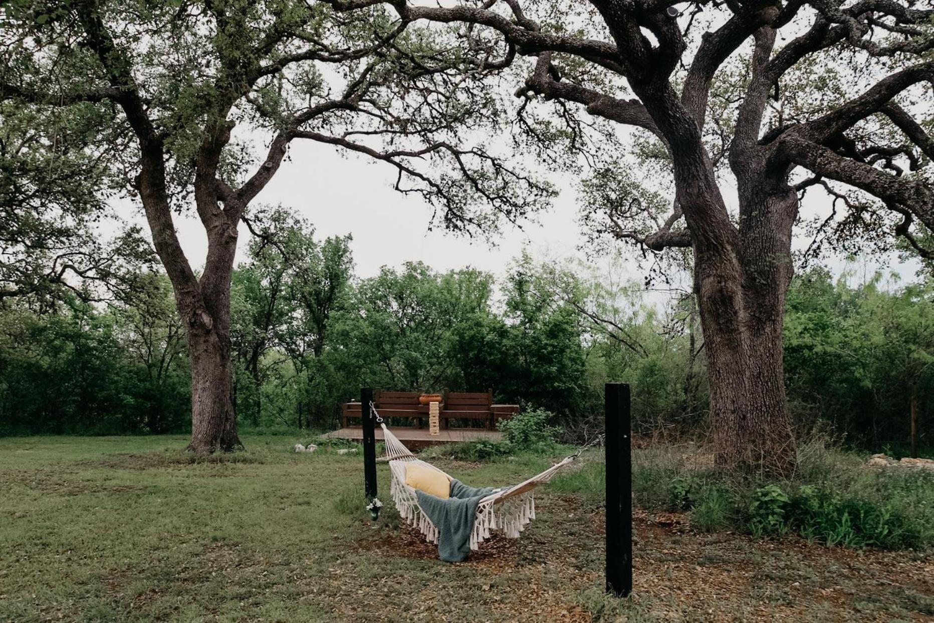 The Maverick: A-Frame W/ Hammock And Tree Top View New Braunfels Exterior foto